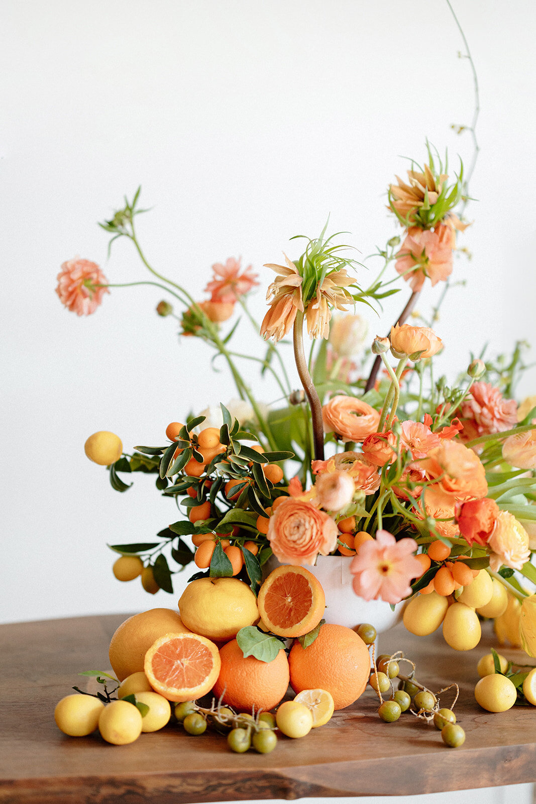 Citrus arrangement | Bella Fleur