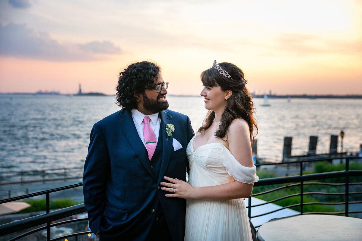 emma-cleary-new-york-nyc-wedding-photographer-videographer-wedding-venue-the-view-at-the-battery-19