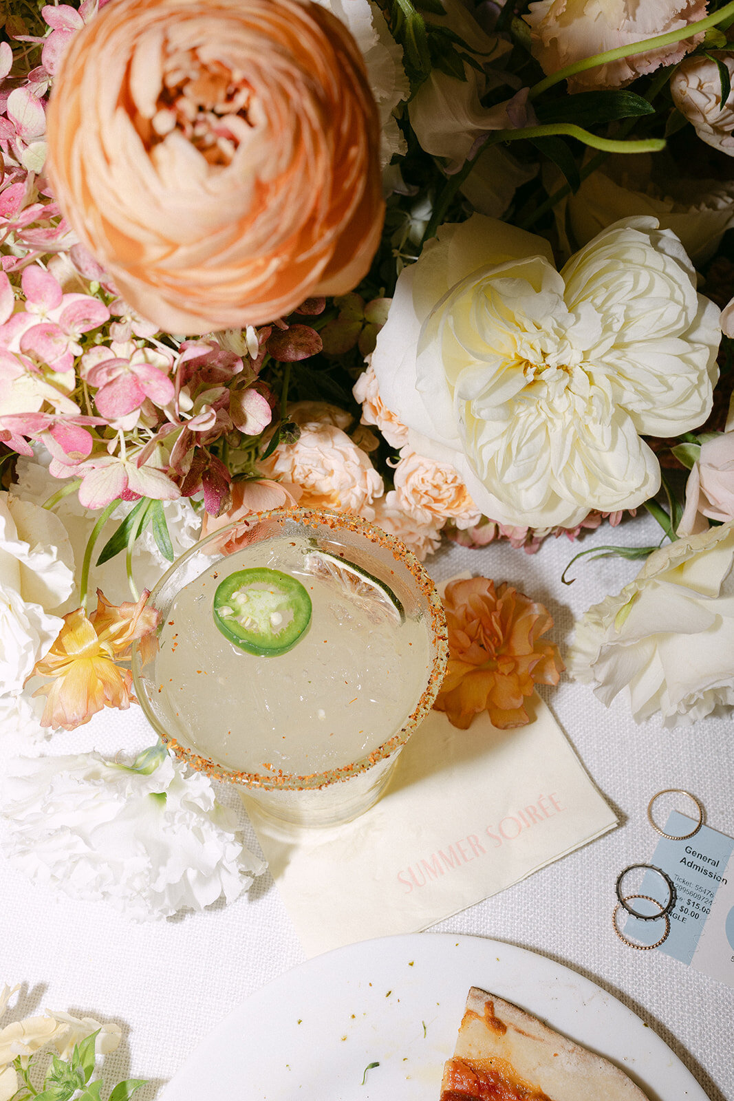 hutton_house_minnesota_summer_wedding_loui_photography-54