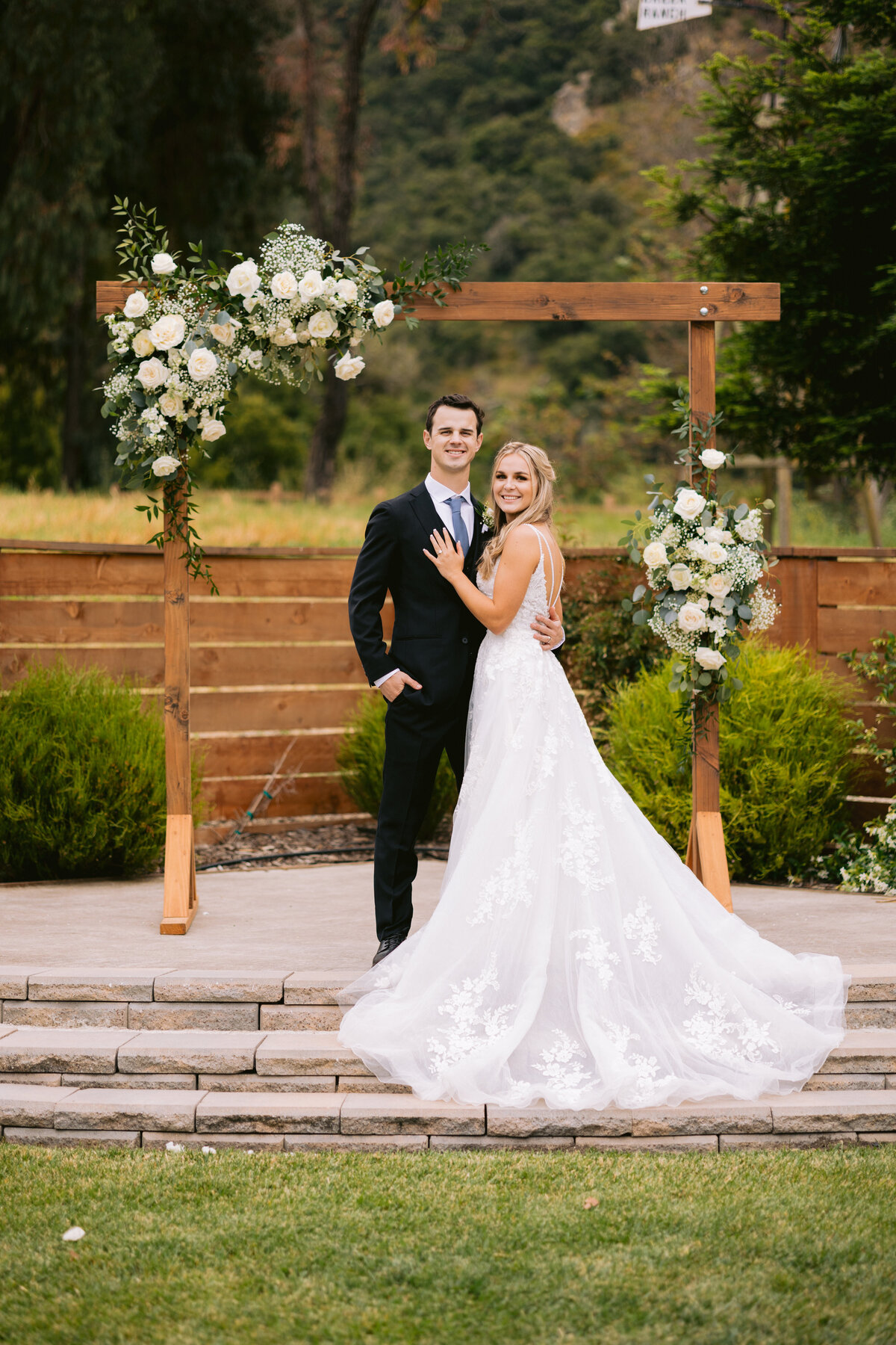 mooncrest_media-emily-isaac-wedding-0611