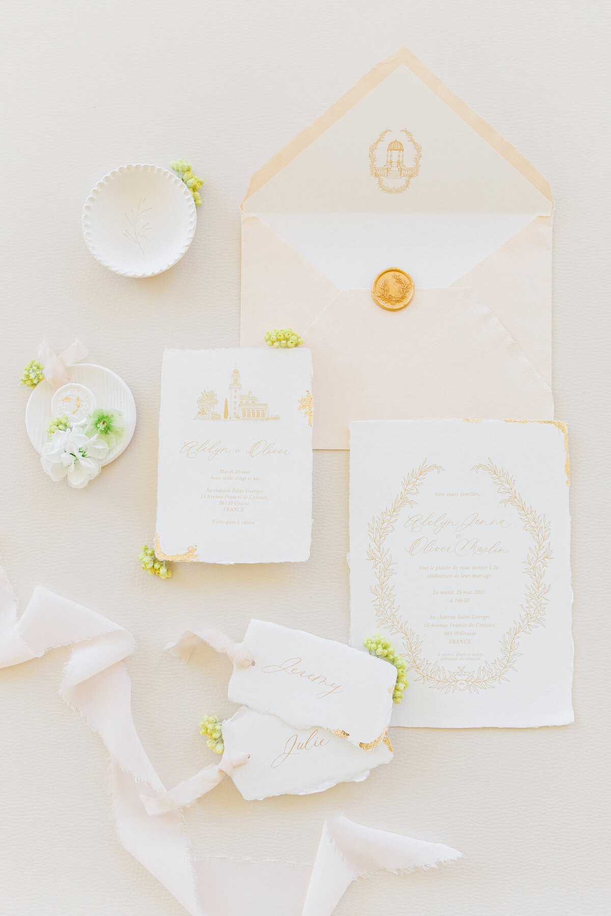 Wedding-photographer-Chateau-St-Georges-stationery