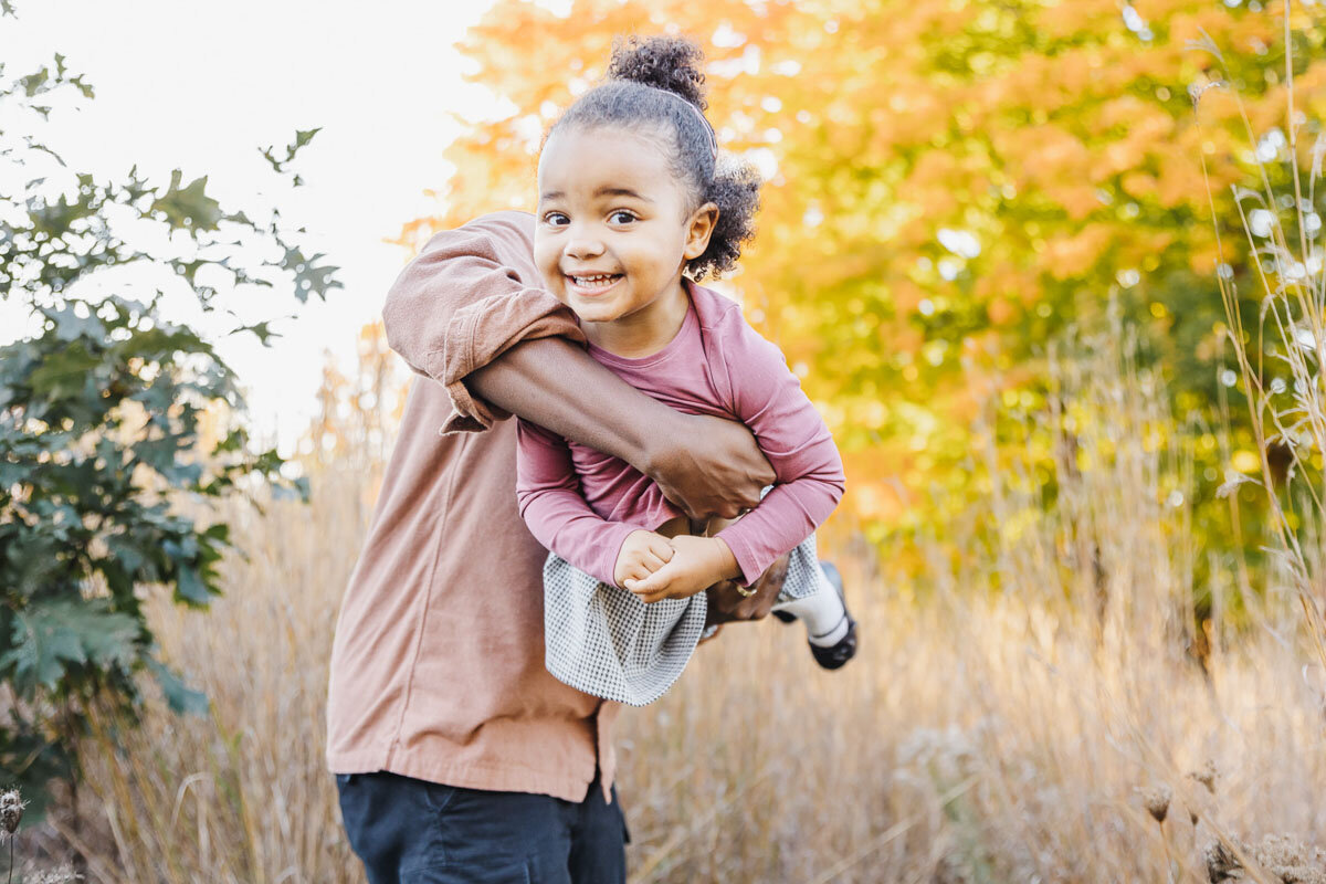 Candid family photography in Toronto Park
