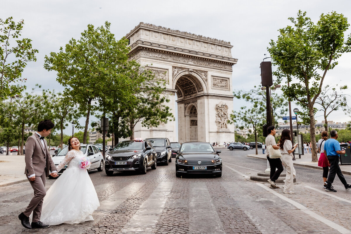 Paris_photowedding_Arc-de-Triomphe_44