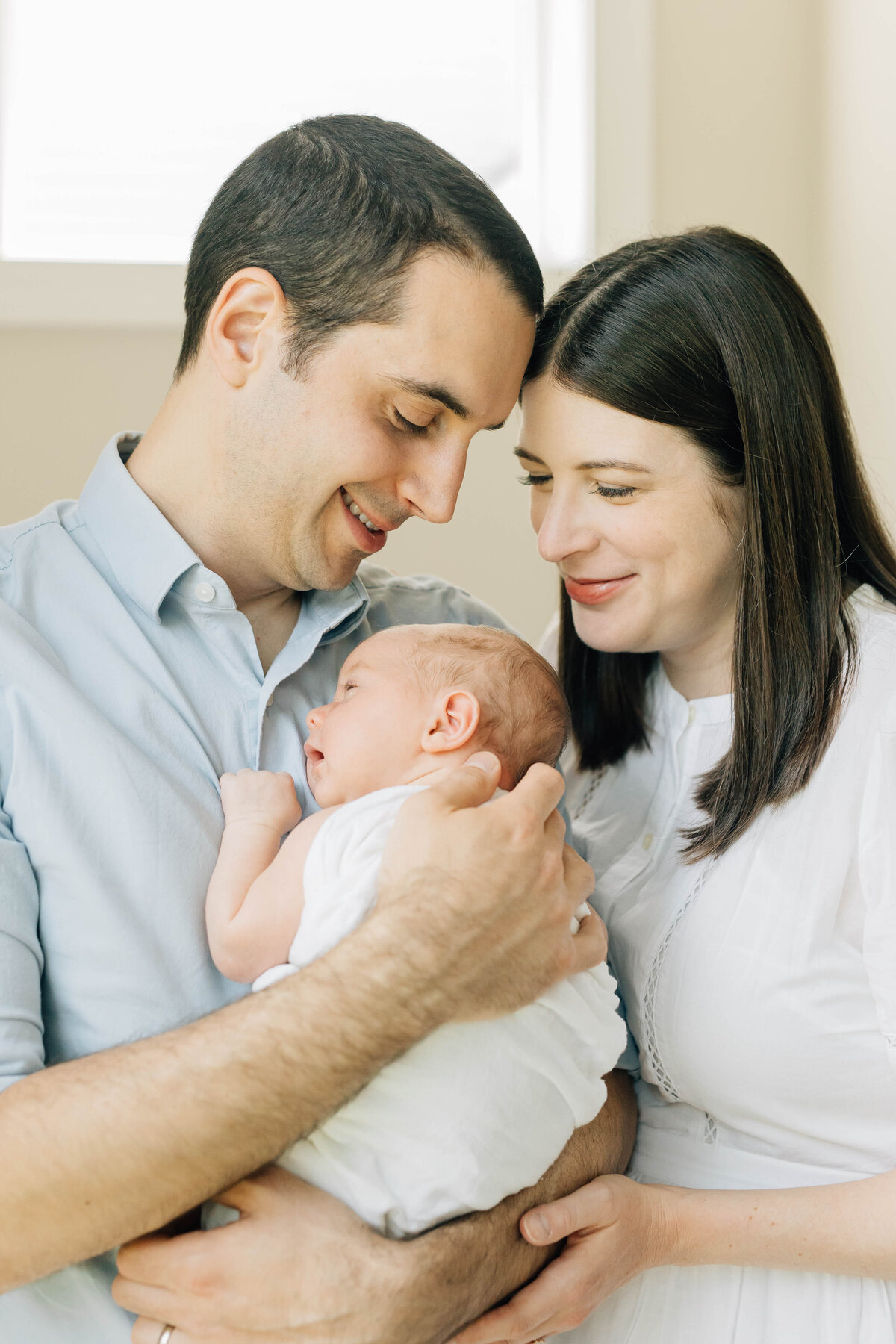 Newborn_photos_at_home