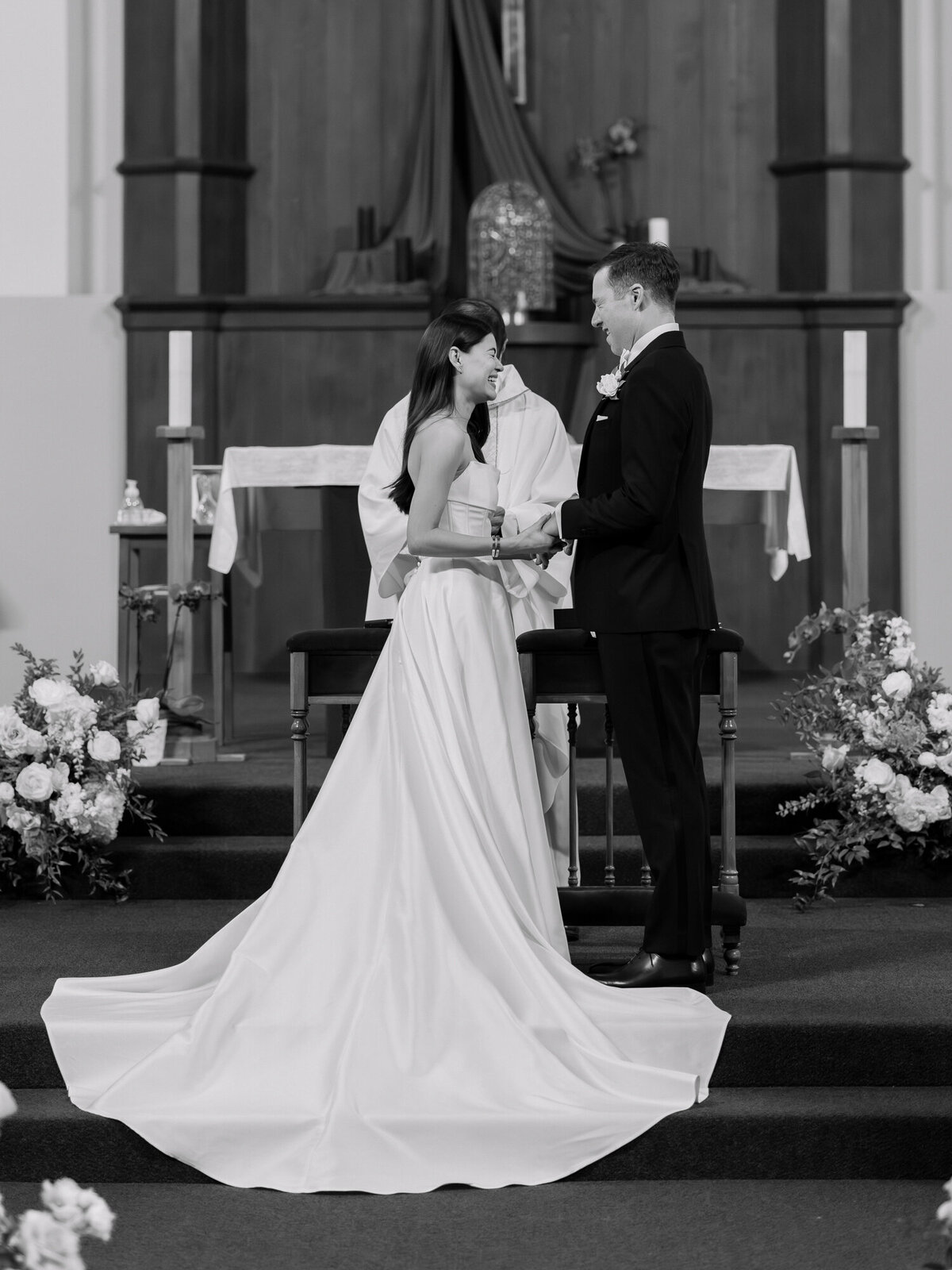 san francisco-flood-mansion-wedding-photography-catholic-wedding-classic-blackandwhite-churchwedding-wedding-thedejaureguis-033