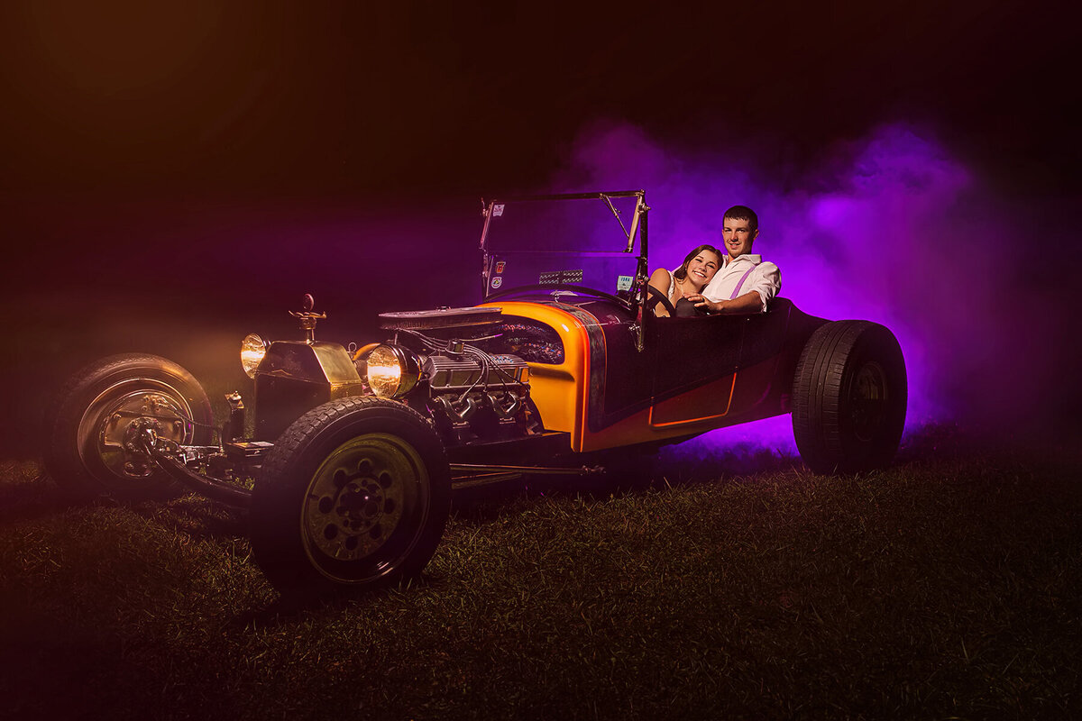 Vintage-hot-rod-wedding-couple 2