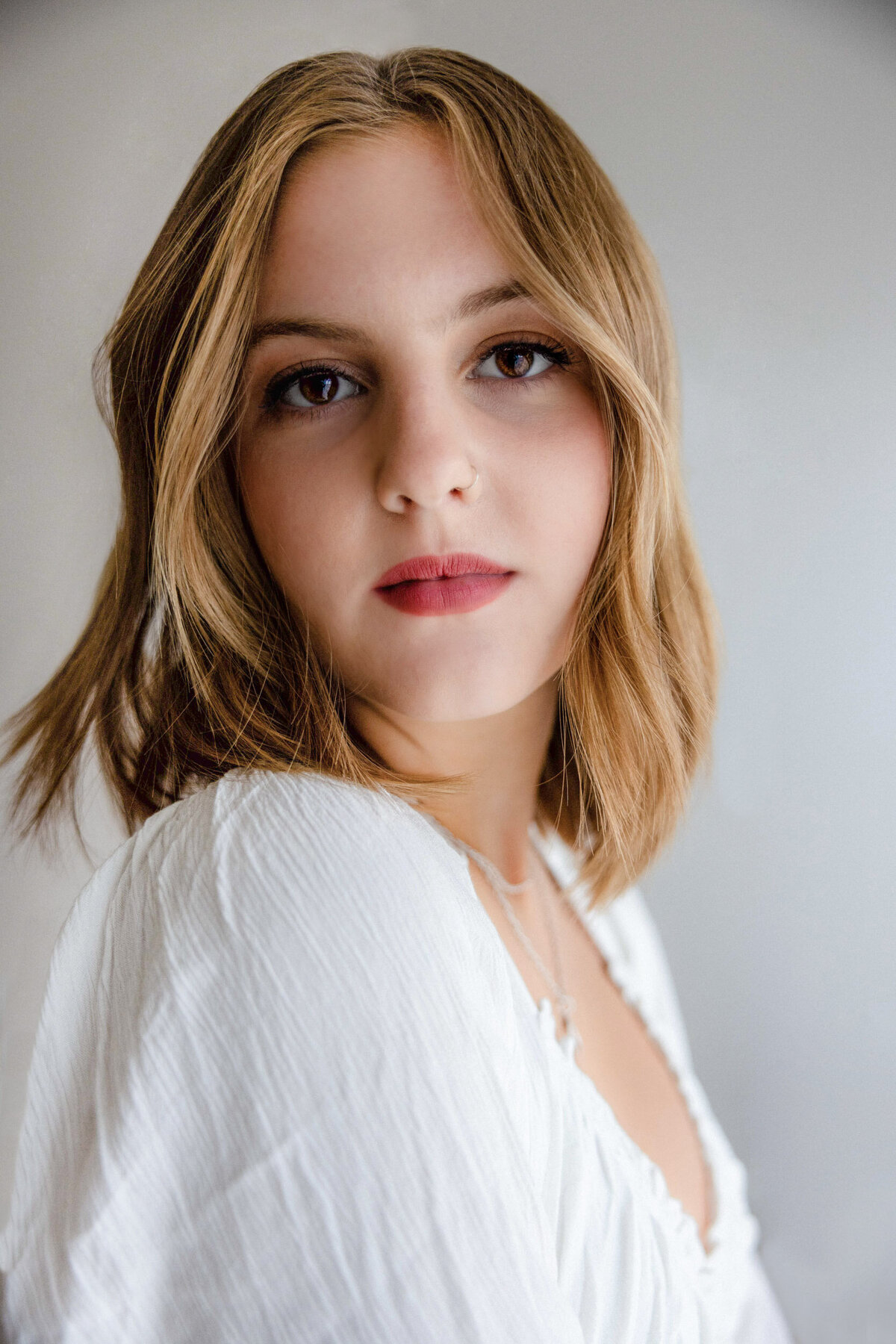best-senior-portrait-natural-light-3801