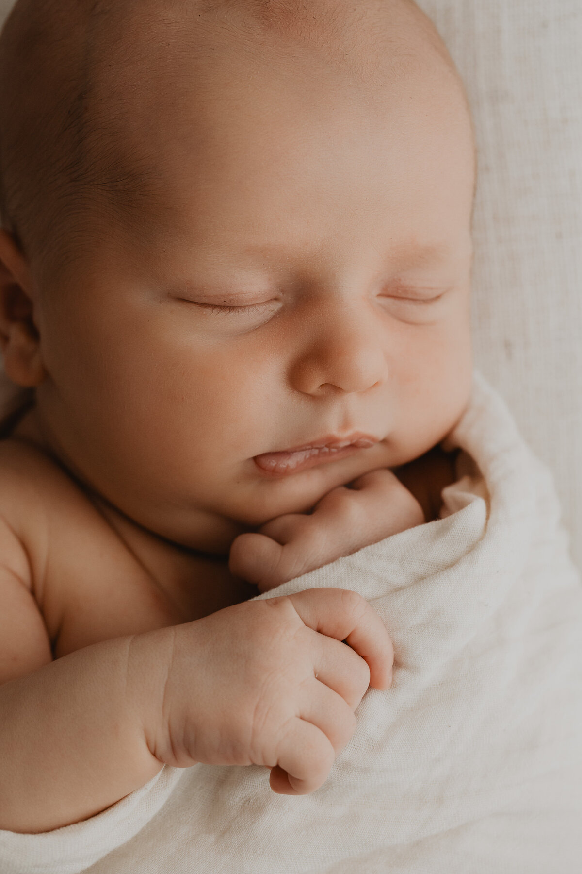 lauren-gray-sydney-newborn-photographer-240208-0066