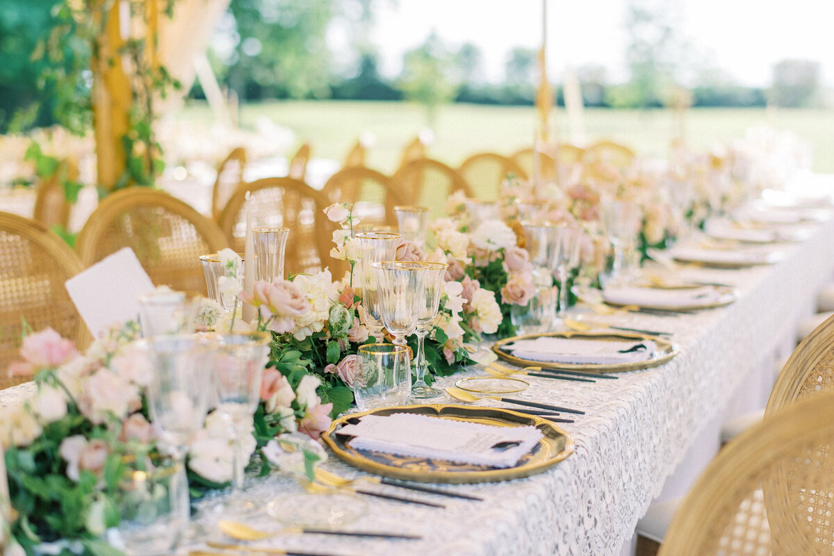 Maïlys Fortune Photography Husband Wife Wedding Weddings Photography France Switzerland Italy Timeless Dreamy Imagery Bilingual French English Destination Weddings Destination Wedding Provence French Riviera Paris Lake Como Tuscany121