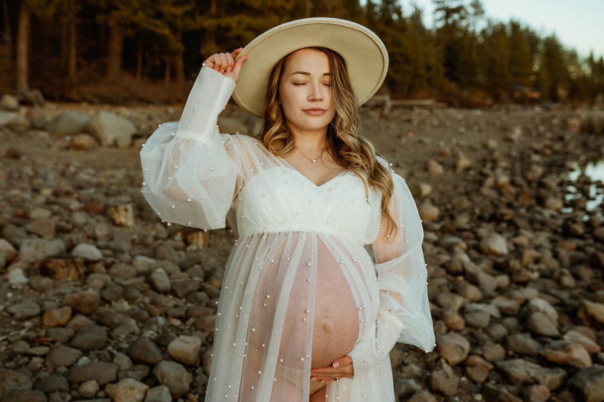 Lake Tahoe-Maternity-Photographer-32