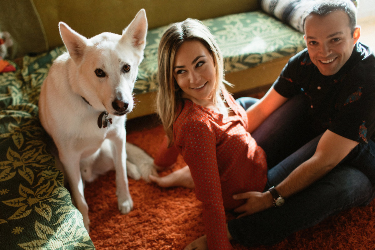 Joshua_Tree_In_Home_Desert_Engagement_Photos