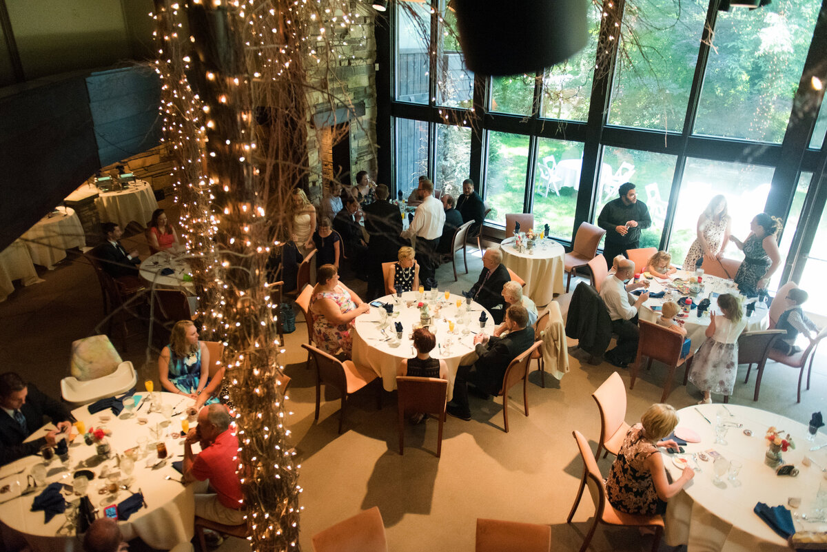 round room at the Hyeholde restaurant set up for a wedding dinner