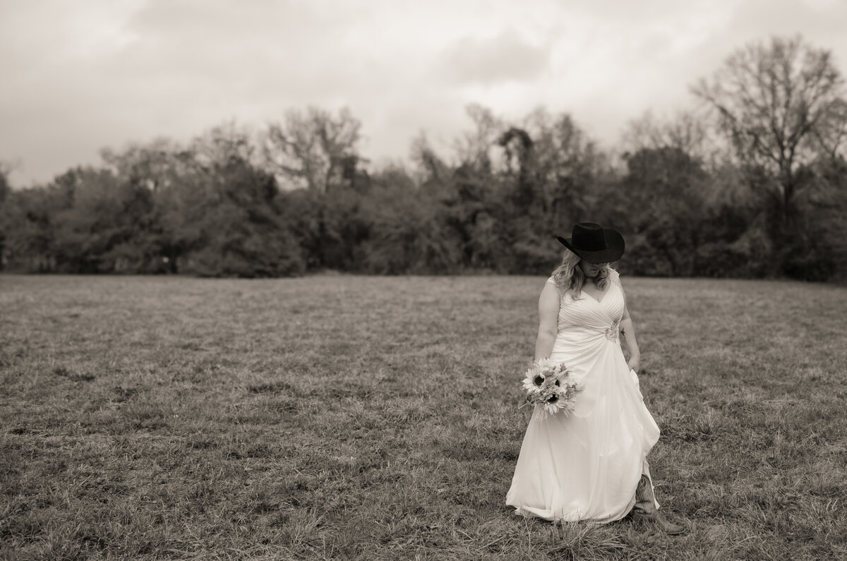 candid bridal portraits 
