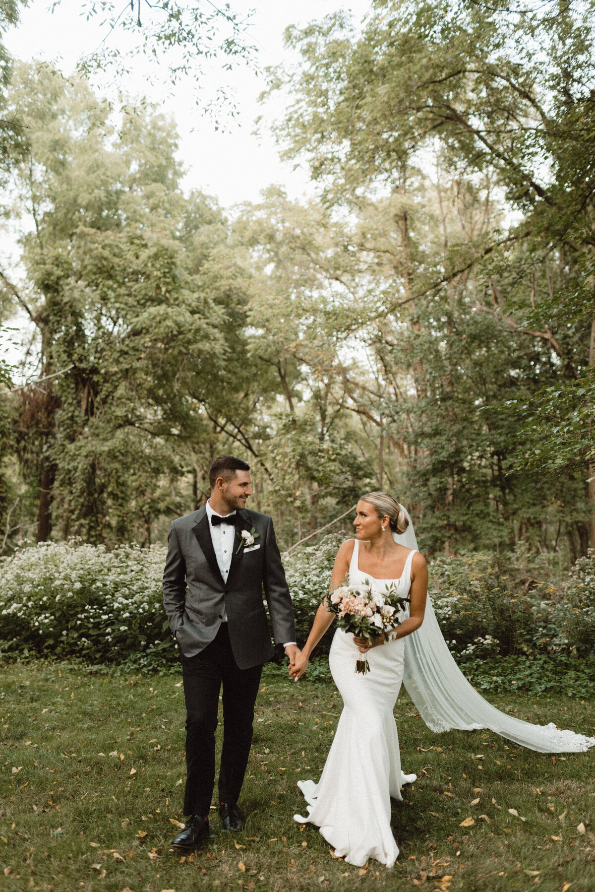 AllieJenningsPhoto-StefJoelWedding-SNEAKPEEKS-95