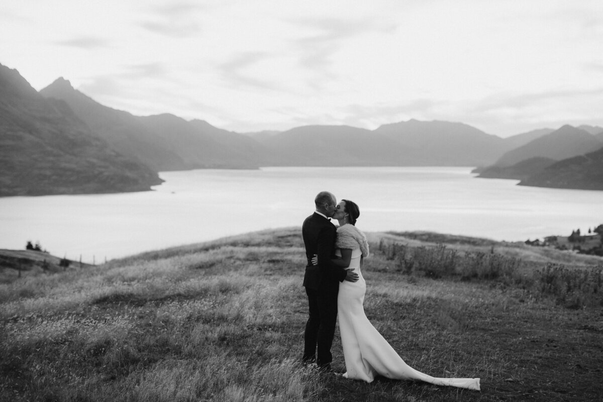deer-park-heights-queenstown-wedding-venue_001