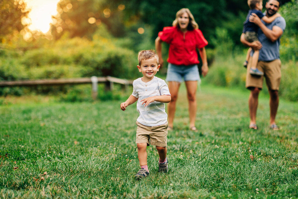 boy-running-family-photography