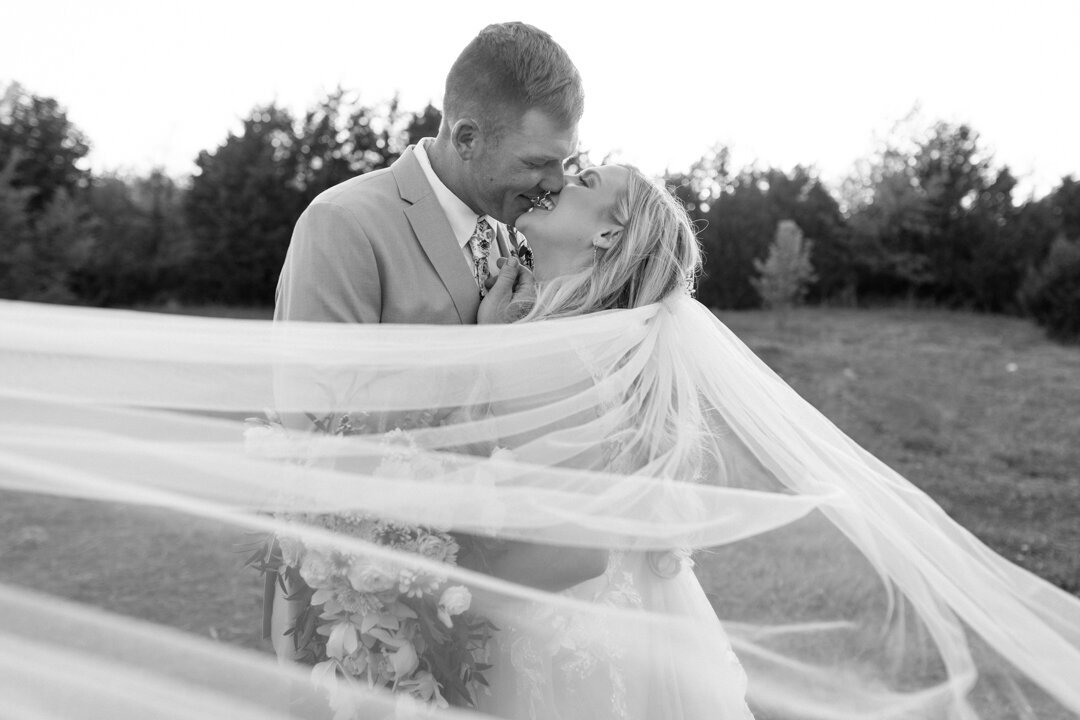 Tulsa wedding, wedding, elopement, classic, elegant, colorful, documentary, romantic, couple