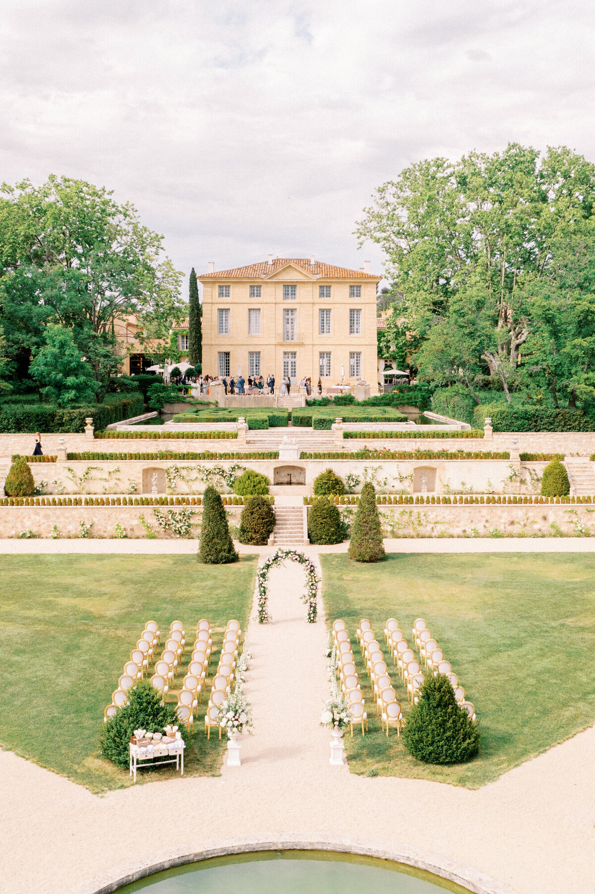 Maïlys Fortune Photography Husband Wife Wedding Weddings Photography France Switzerland Italy Timeless Dreamy Imagery Bilingual French English Destination Weddings Destination Wedding Provence French Riviera Paris Lake Como Tuscany100