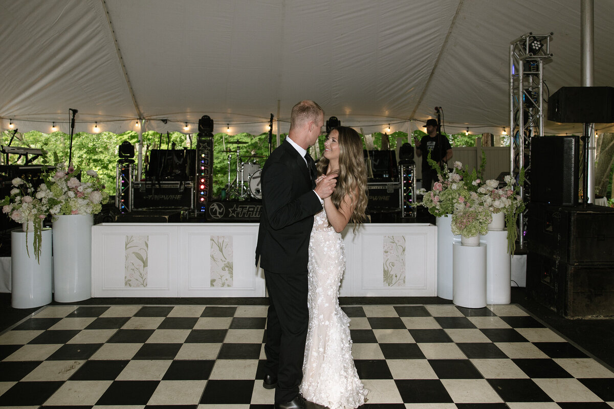 RevelWoodsPhoto-JensenPreviews-6809
