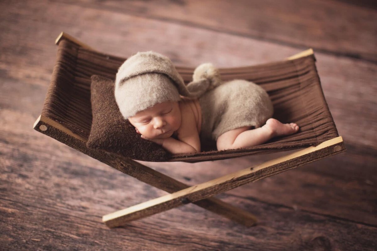 austin newborn portraits, newborn photoshoot Austin, Best newborn photographers in Austin