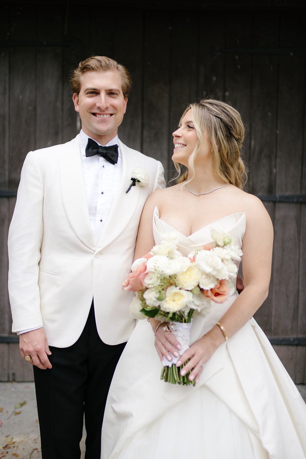 blue-hill-stone-barns-wedding-sava-weddings-nyc-wedding-photographer-392