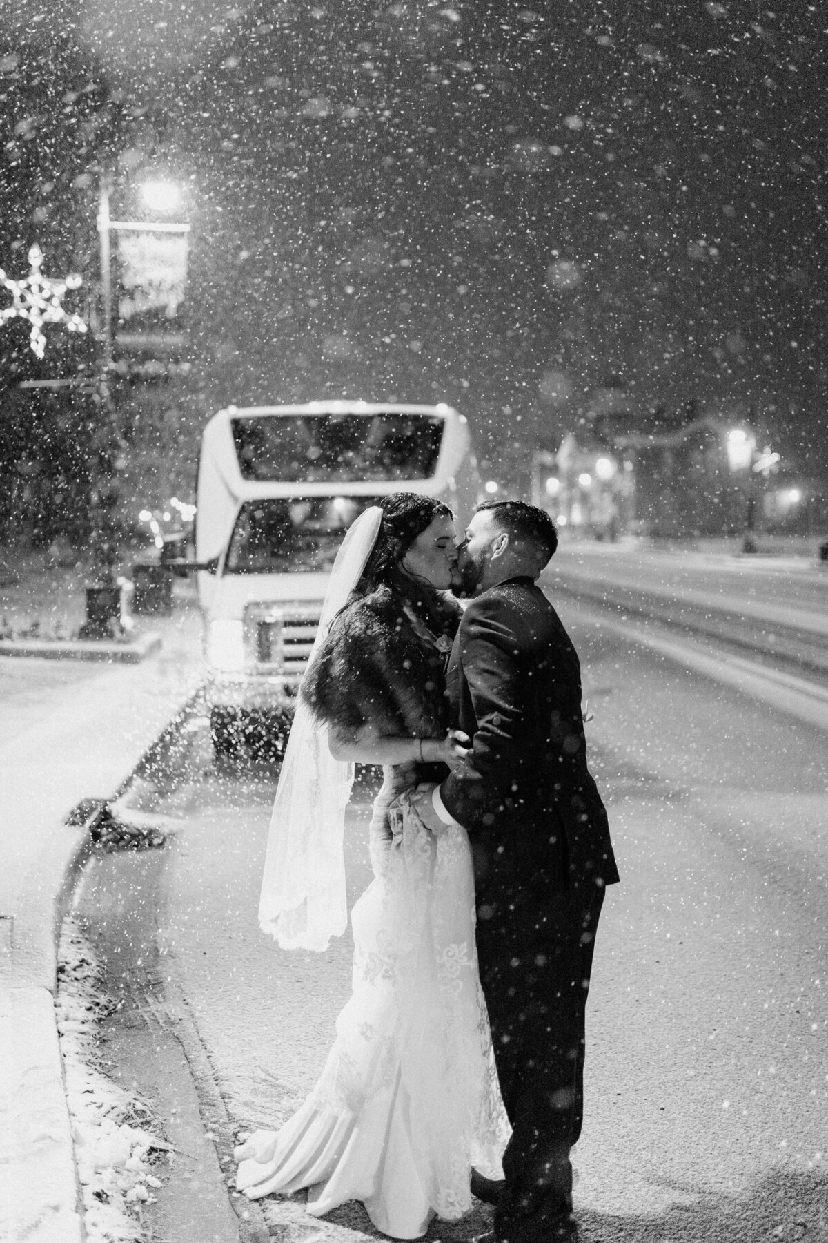 Michigan winter wedding
