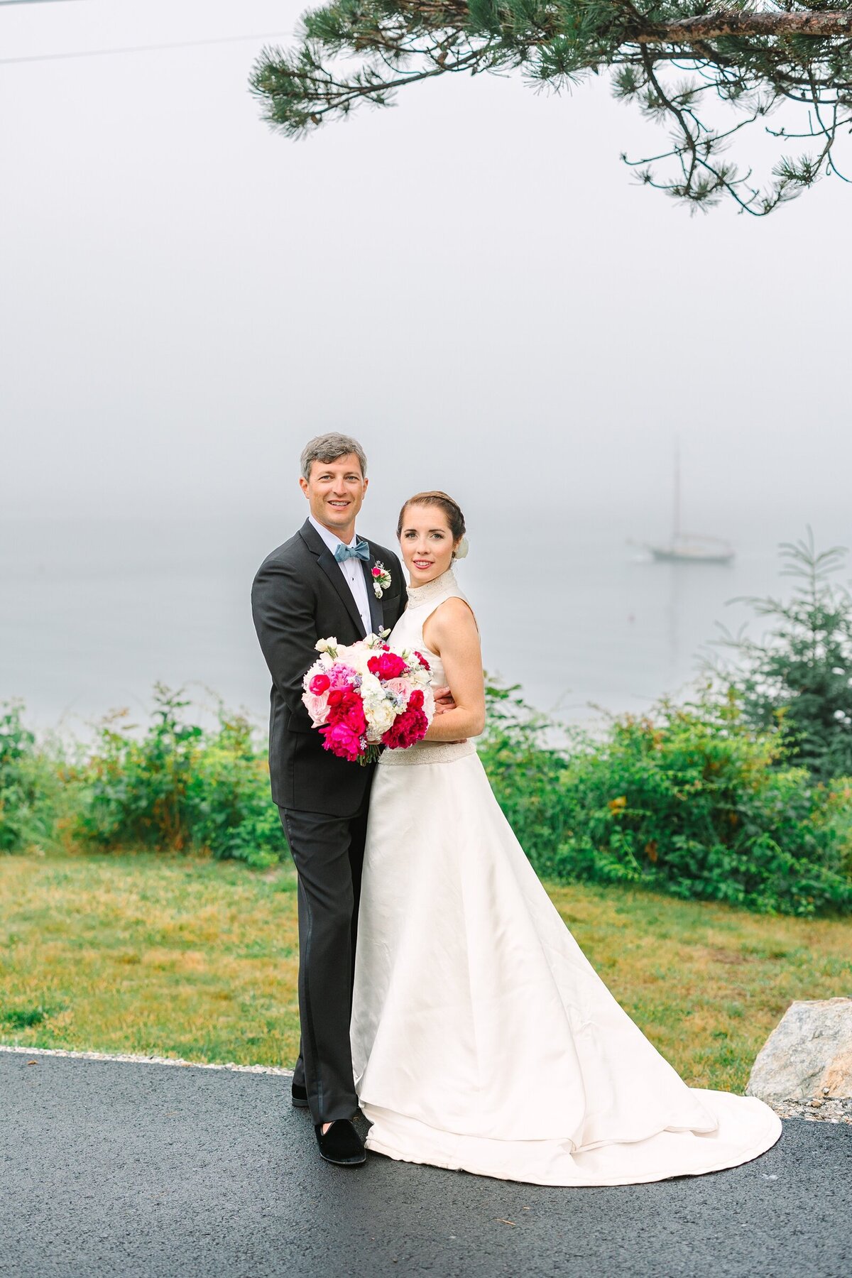 Modern_Black_Tie_Rainy_Summer_Wedding_Spruce_Point_Inn_Maine_Photography_0052