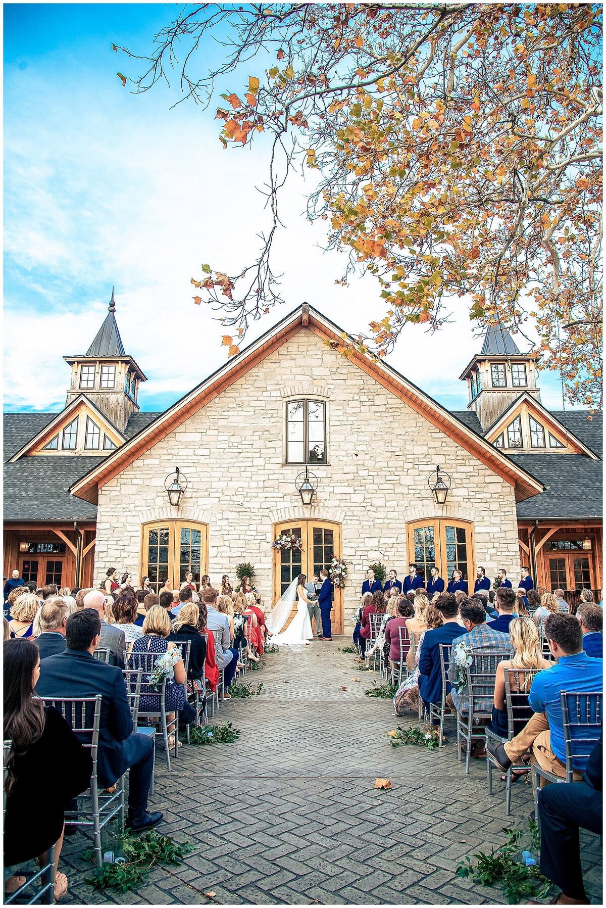 sarah-oberheim-photography-saint-charles-st louis-wedding-photographer-stone-house-saint-charles-wedding-photographer7