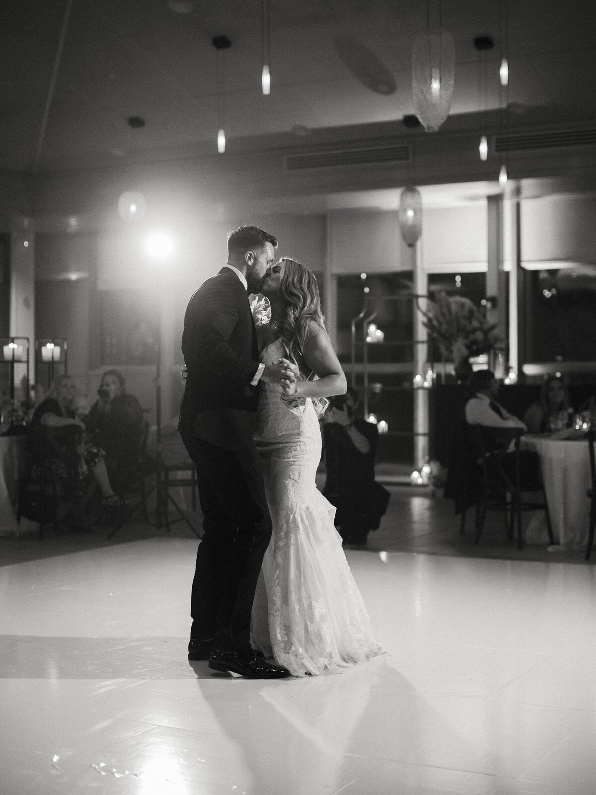 1DanadaHouseWheatonILweddingphotographerpamcooley1V7A0111