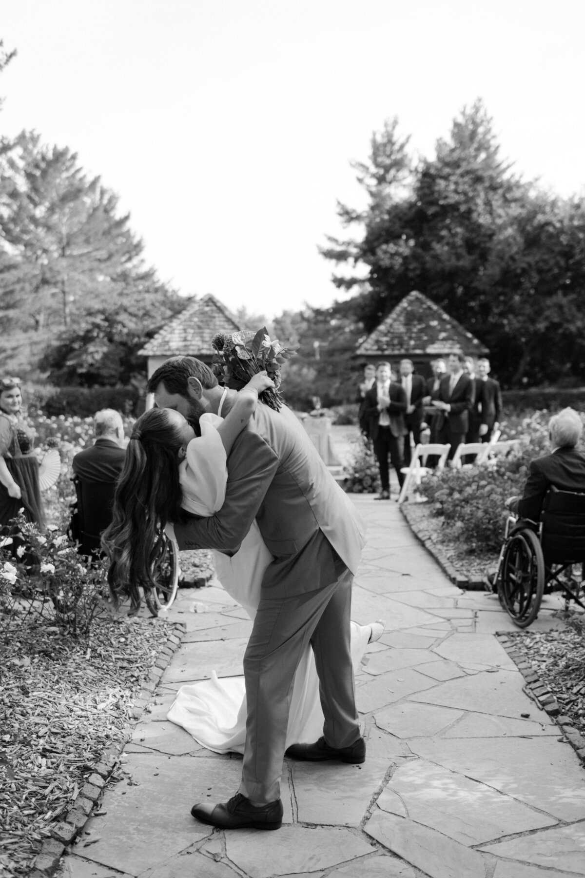 Des Moines Art Center wedding day