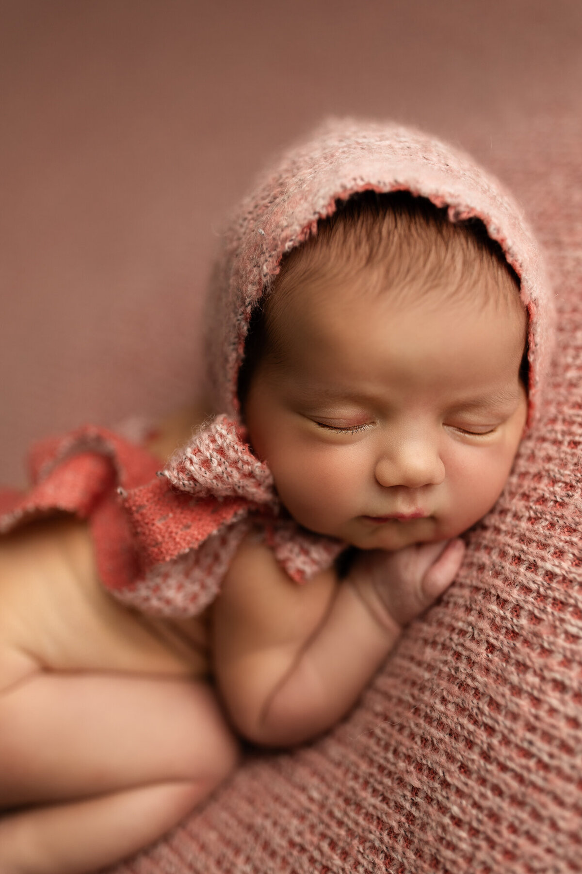 NW Arkansas newborn photographer, newborn photography near me, newborn portraits in NW Arkansas