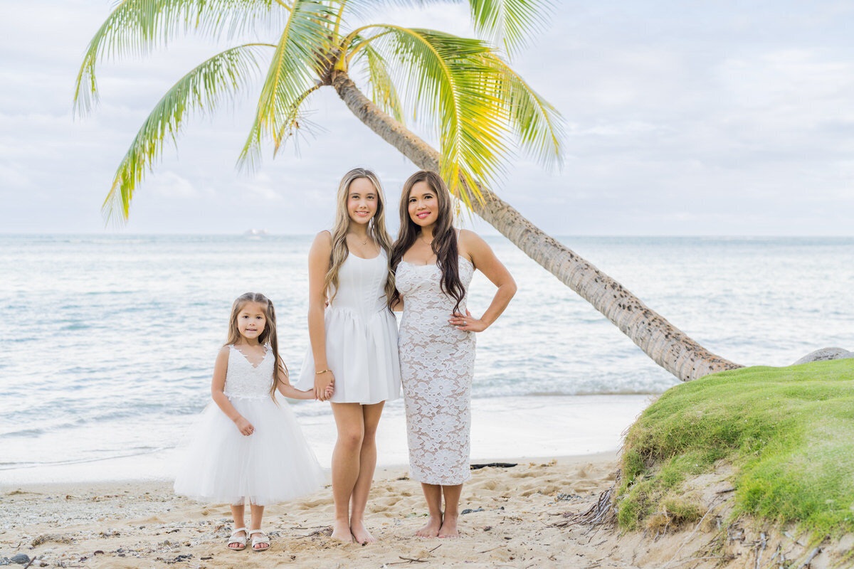 beach family portraits Oahu