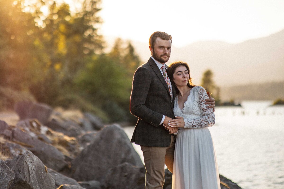 columbia-river-gorge-elopement-government-cove-oregon-30