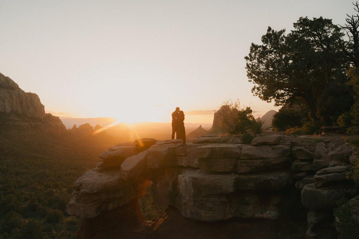 Sarah Folkers Photo Sedona Merry Go Round Rock Elopement Engagement-18