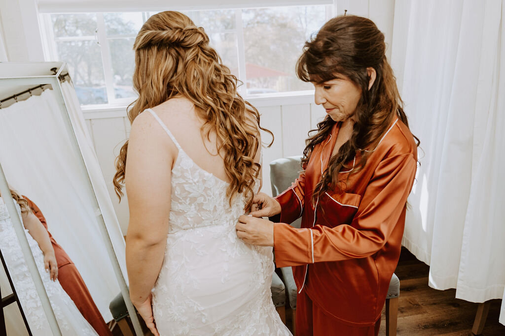 Erika+Alec_GettingReady_10.19.24-44