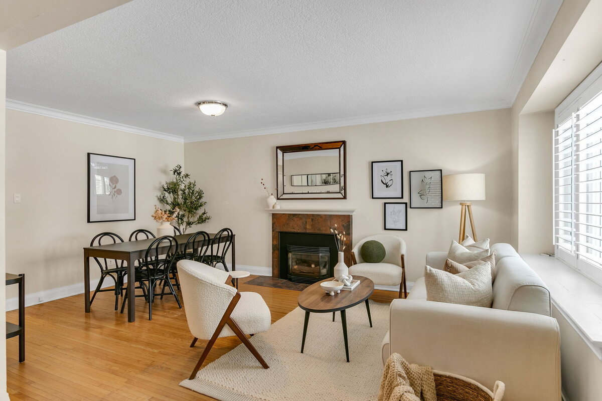 7-web-or-mls-8_001_Living Room