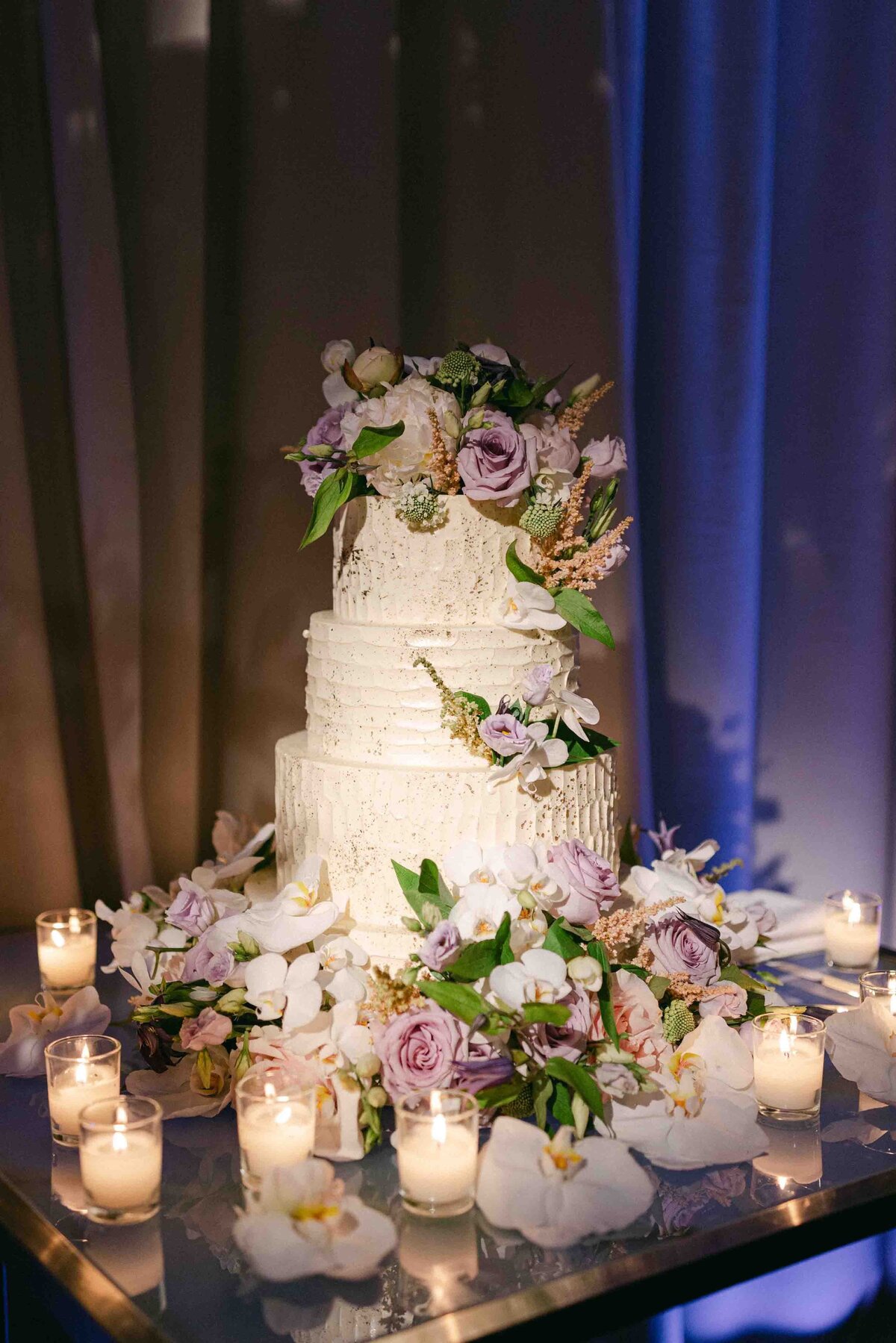 opulent-cake-decorated-with-florals