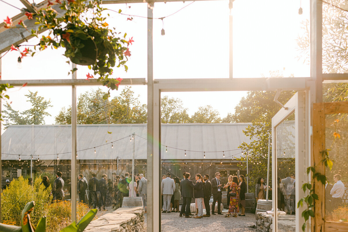 toronto-wedding-photographer-compass-rose-suites-christine-lim-041