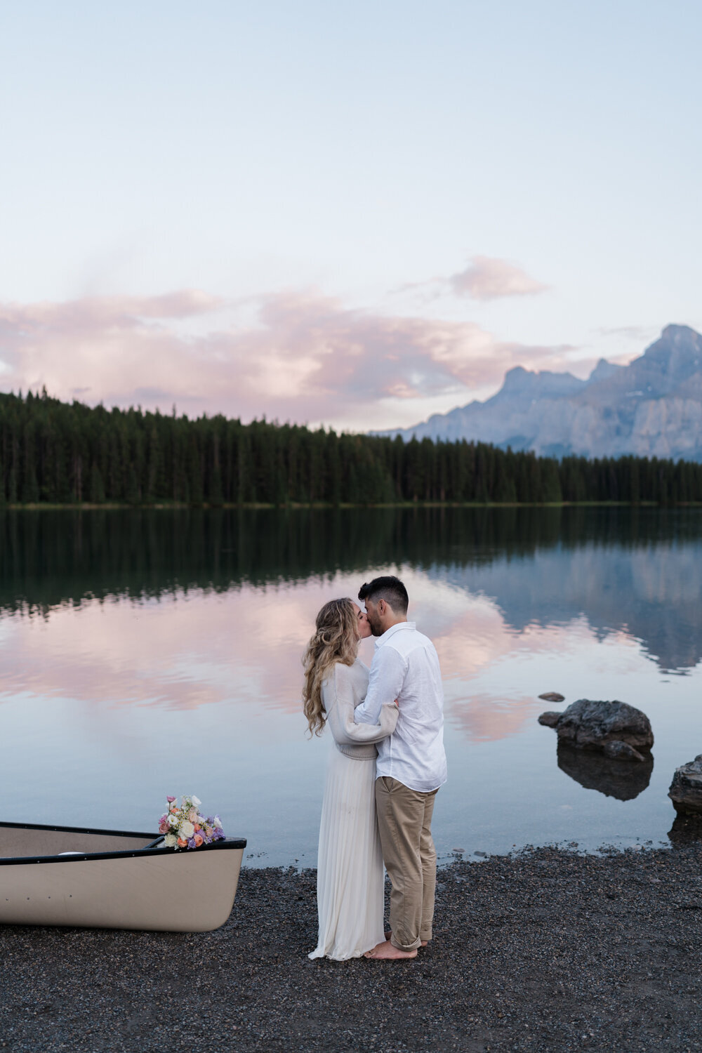 banff-elopement-photographer-dom-autumn-photo-3-2