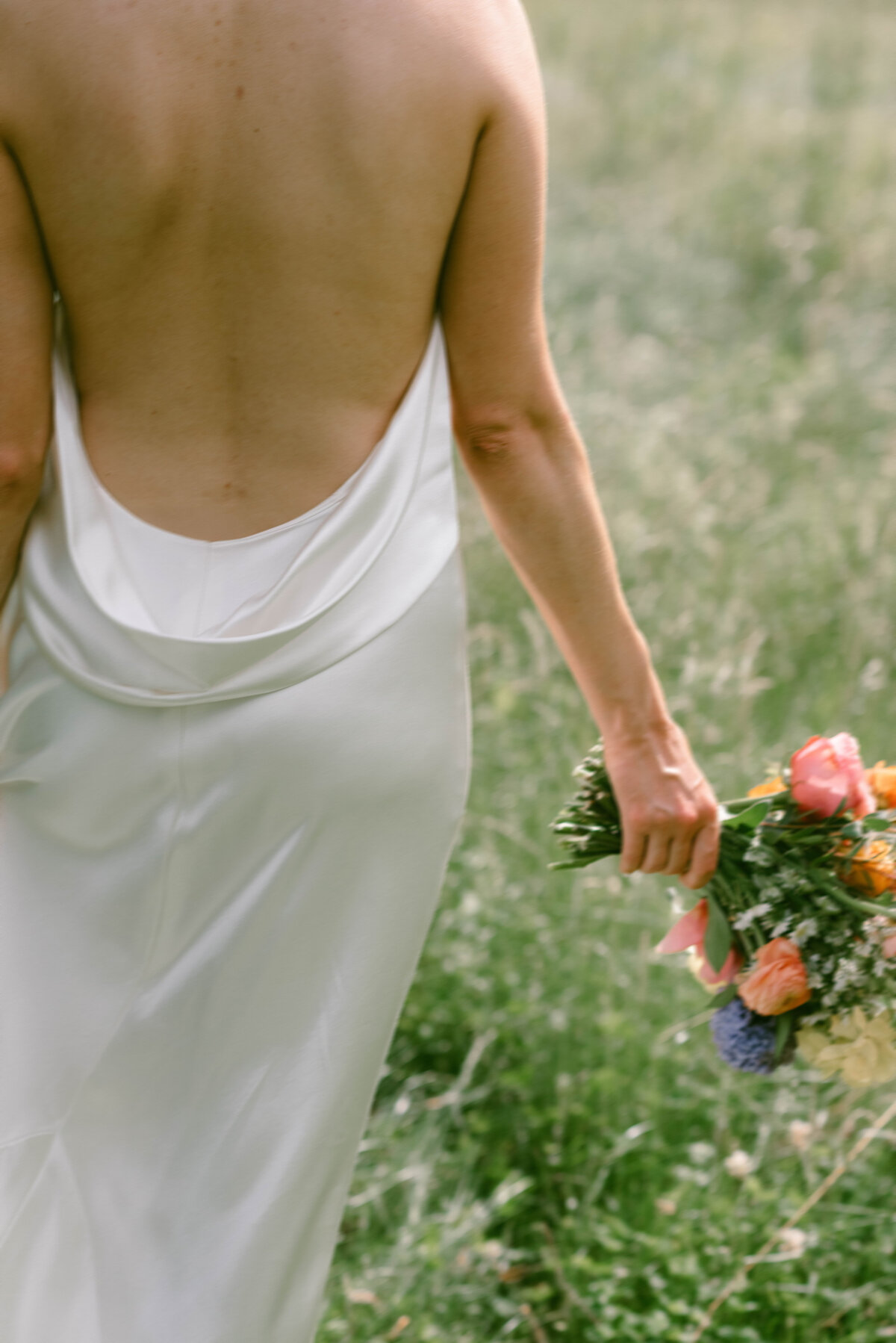 Faye-Fern-Creative-ArdentAndElm-Meaghanne-Tatiana-Hudson-Valley-Same-Sex-Wedding-First-Look-13