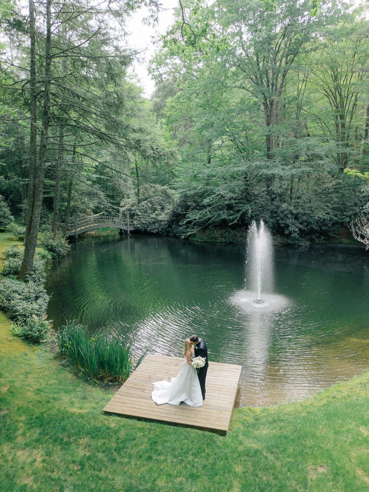 Old_Edwards_Inn_Farm_Highlands_NC_wedding_Kailee_DiMeglio_Photography-15