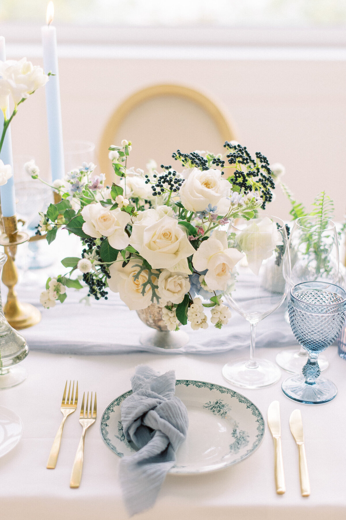 Maïlys Fortune Photography Husband Wife Wedding Weddings Photography France Switzerland Italy Timeless Dreamy Imagery Bilingual French English Destination Weddings Destination Wedding Provence French Riviera Paris Lake Como Tuscany121