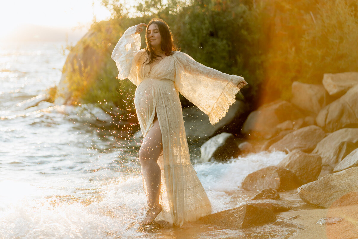 Lake Tahoe-Maternity-Photographer-7