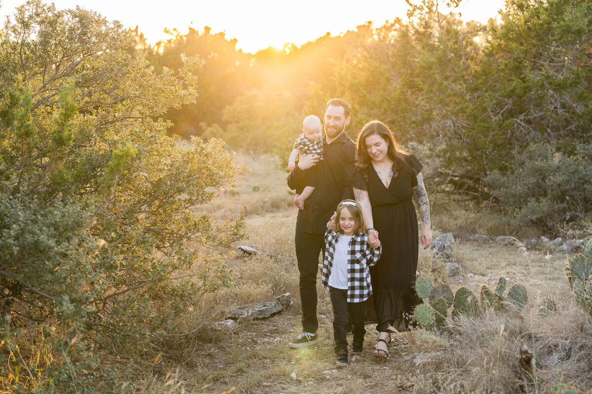 austin-family-photographer-outdoor-session (18)