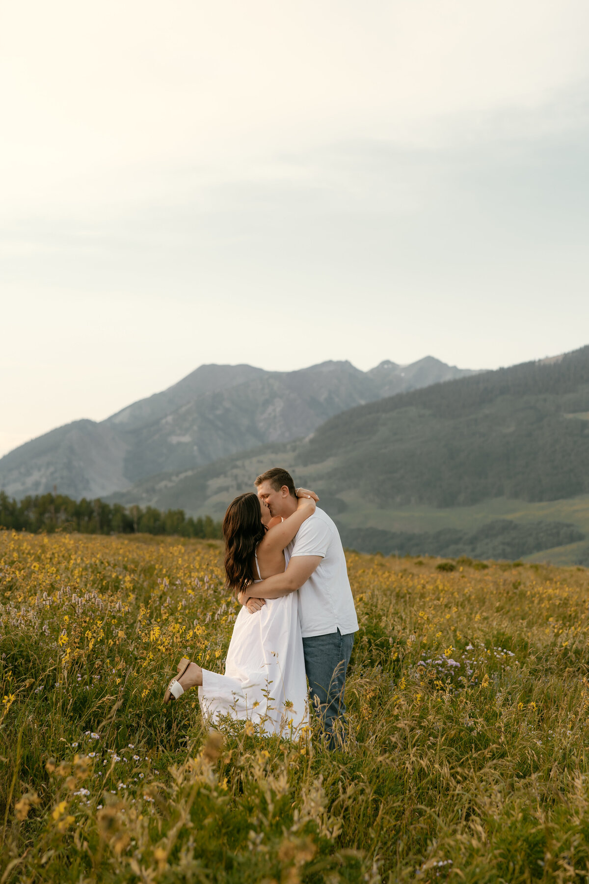 Abigail Anne Photography Colorado and Chicago Wedding and Couples Photographer — Portfolio Featured Story — Emily and Kayne's Engagement 23