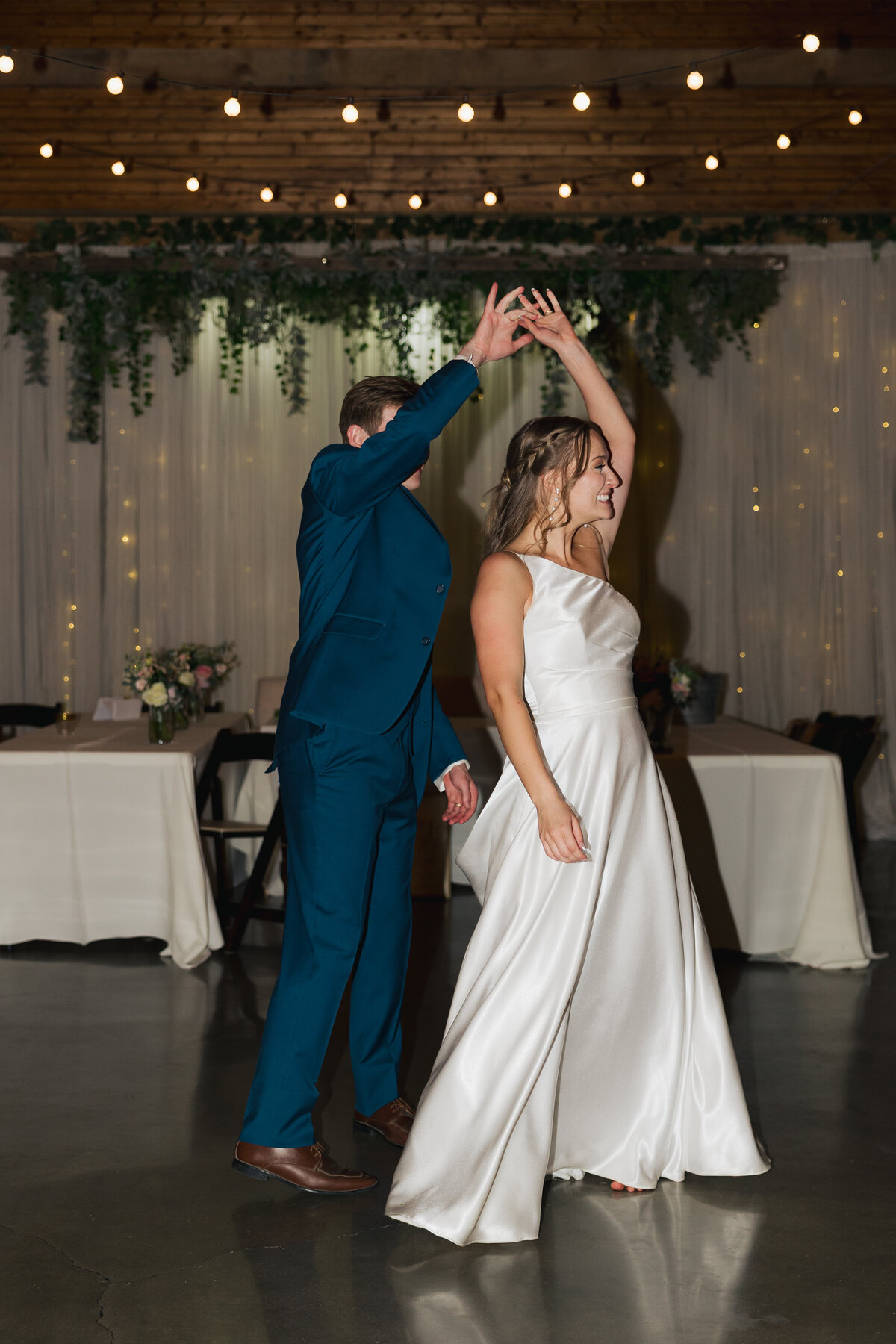 Sydney and Brant's Rustic Midwest Wedding Photography-858