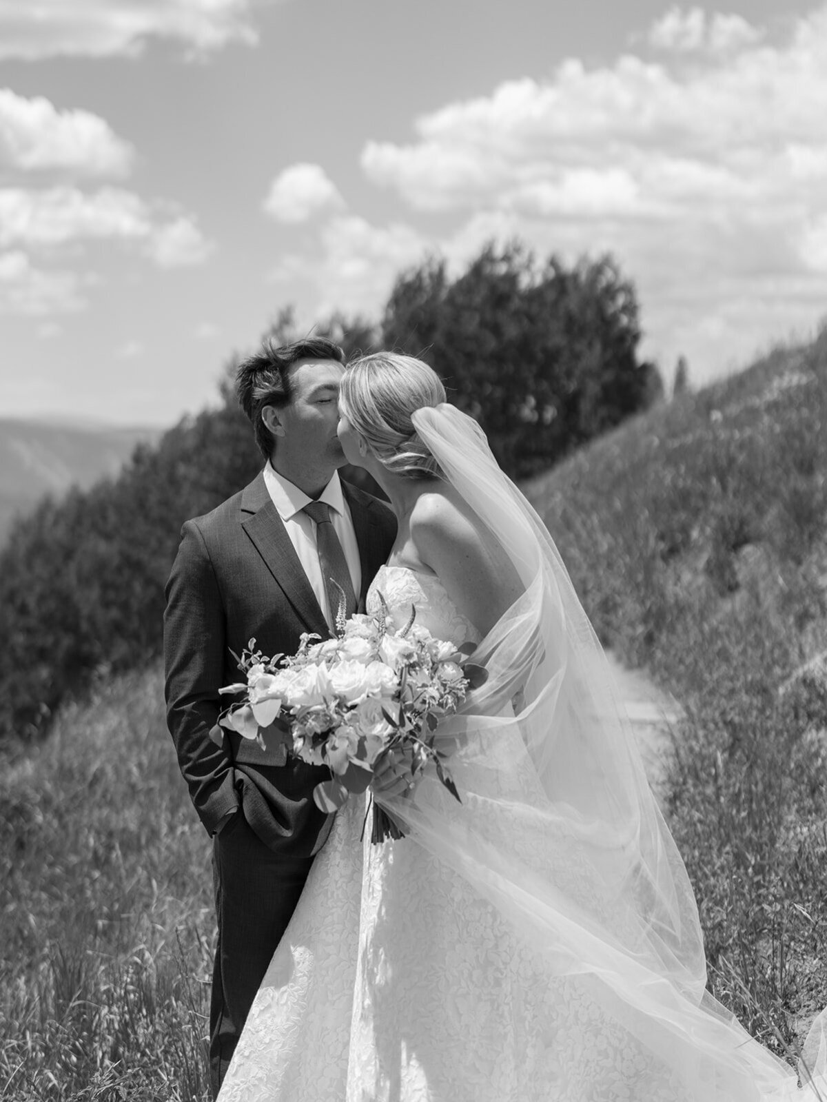 LaurenCorbinWeddingPreviews19