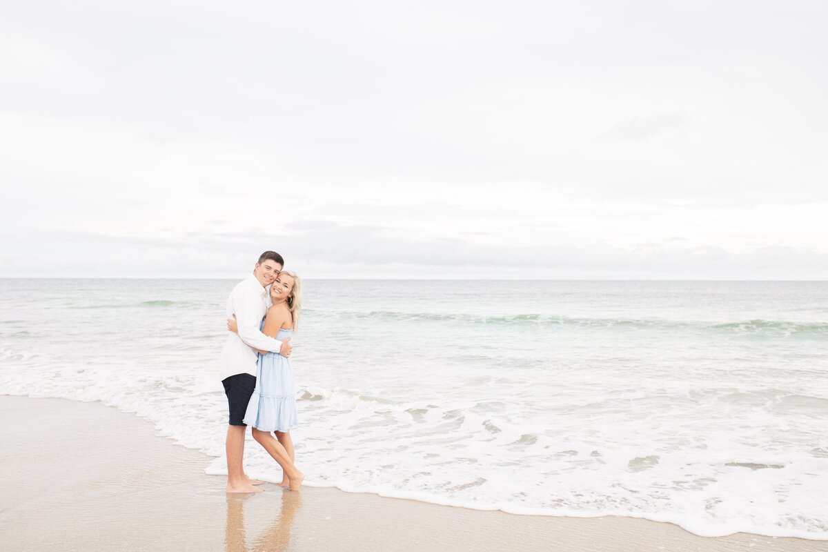 Engagment couple at the beach