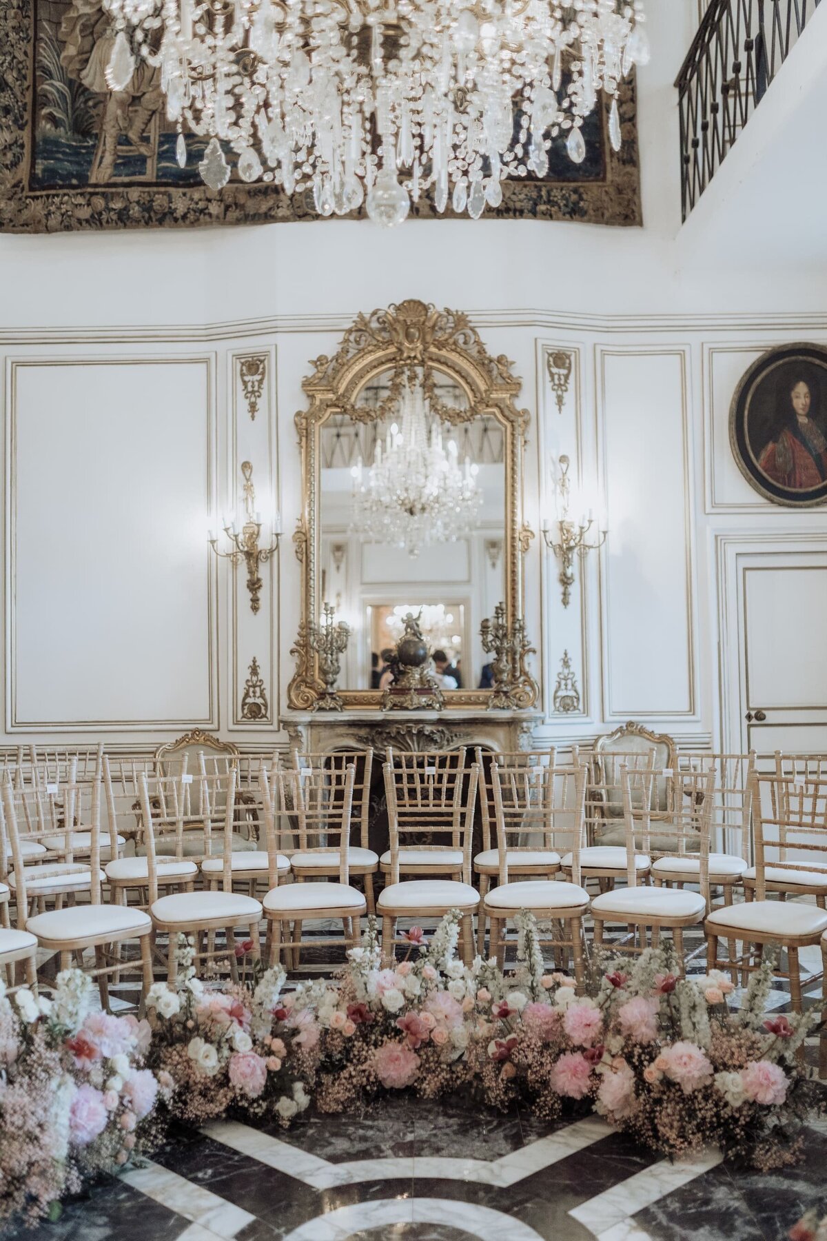 Chateau-wedding-indoor-ceremony