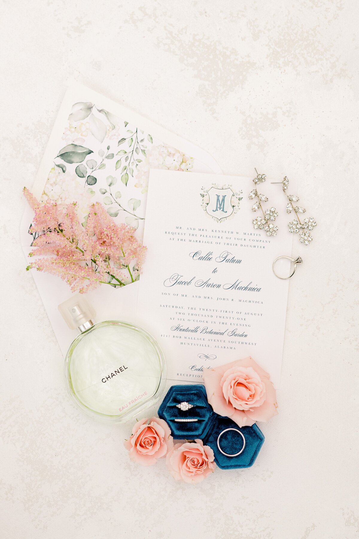 1-Ledgewood-Fine-Stationery-Wedding-Invitations-54